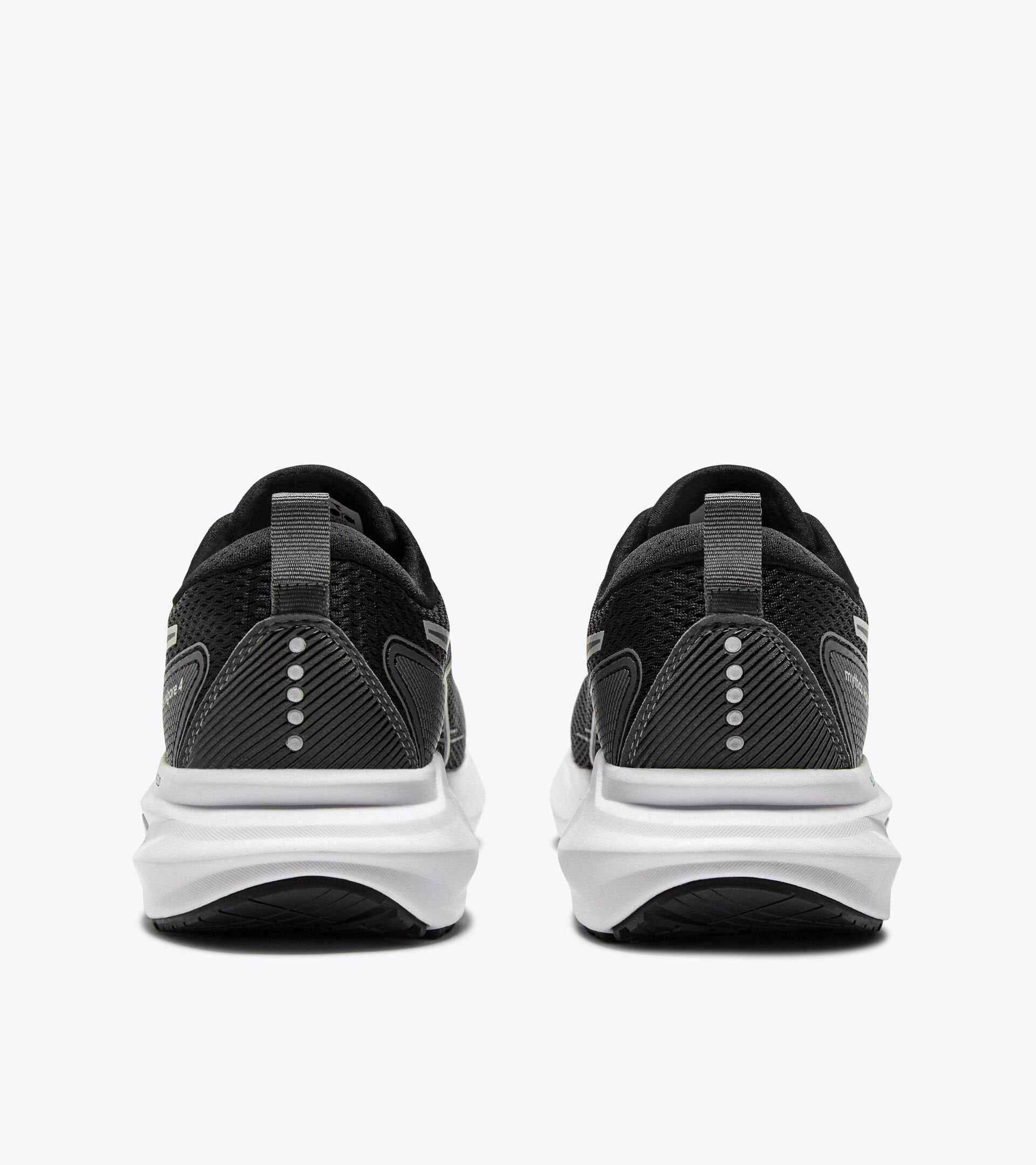 Diadora Men's Mythos Blushield Vigore 4 Running Shoe