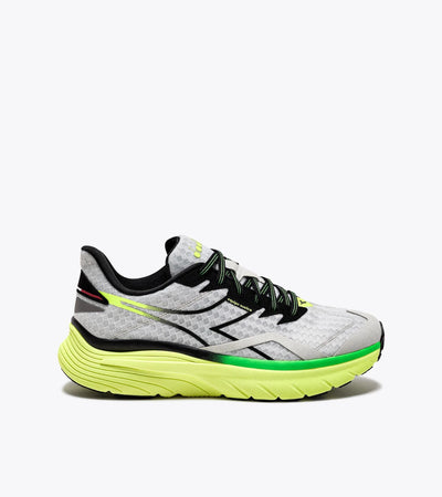 Diadora Mens Equipe Nucleo Running Shoe 8.5 / Silver | Black