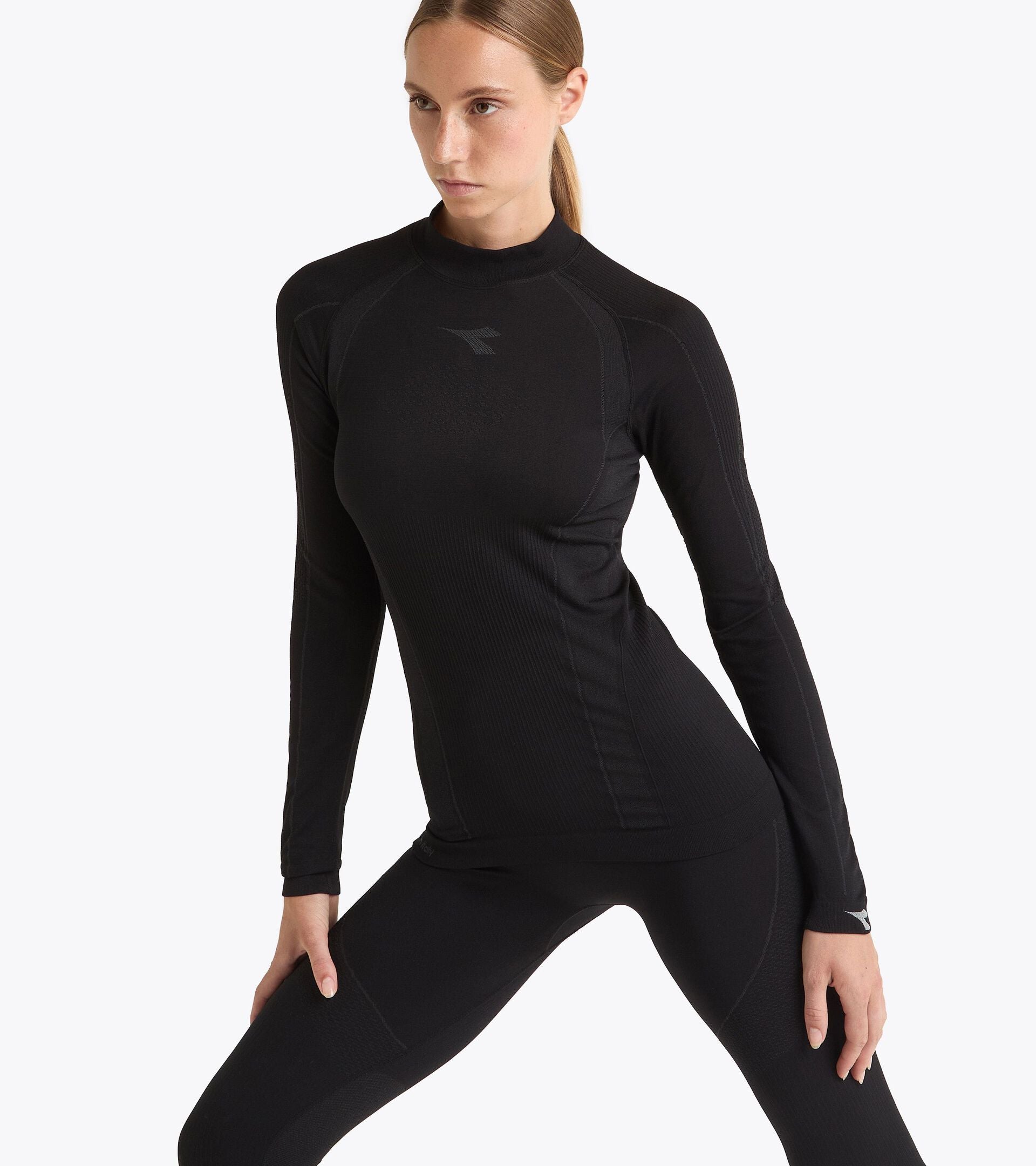 Diadora Woman's Long-Sleeve Turtle Neck Stratozero
