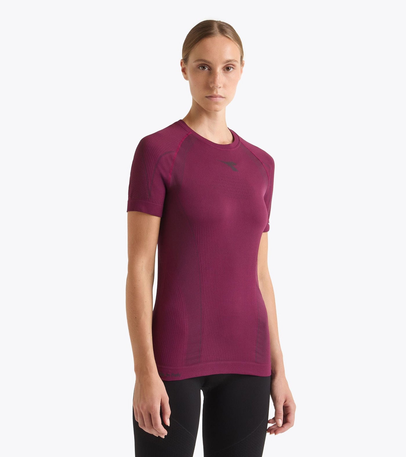 Diadora Woman's Short-Sleeve Stratozero T-Shirt Maroon Banner / S/M