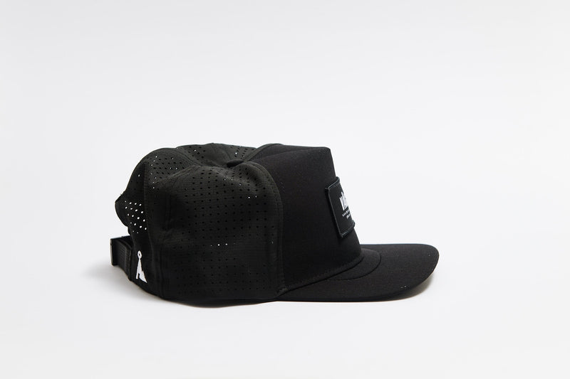 Vaga Running Trucker Cap