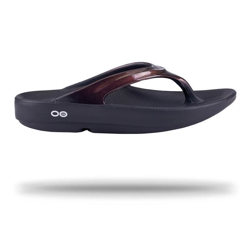 OOfos Womens OOLALA Flip Flop 4 / Cabernet