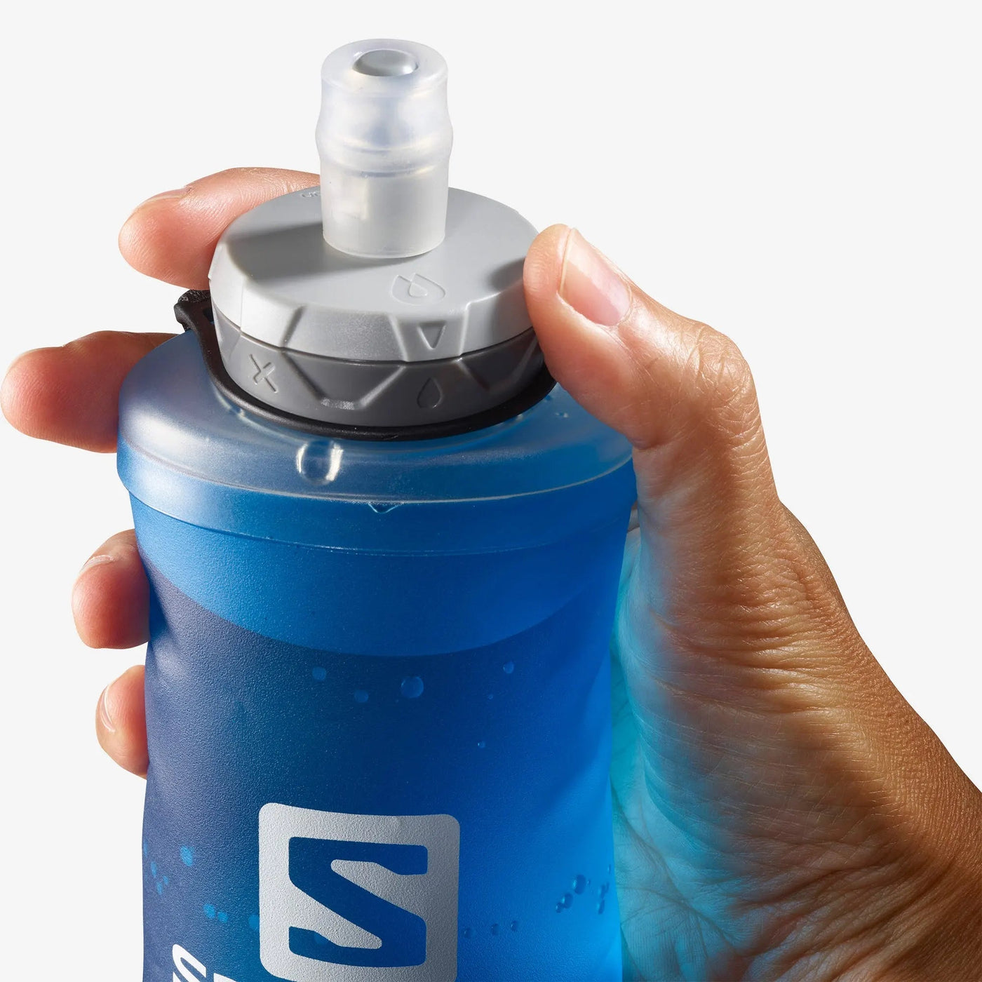 Salomon Active Handheld Black Water Bottle